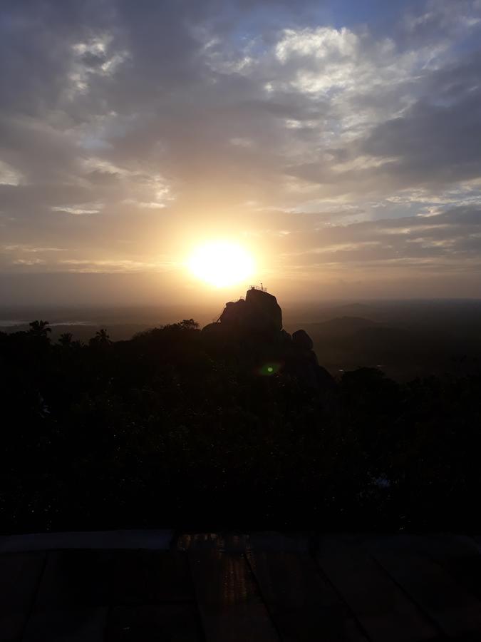 Hewage Resort Anuradhapura Exterior foto